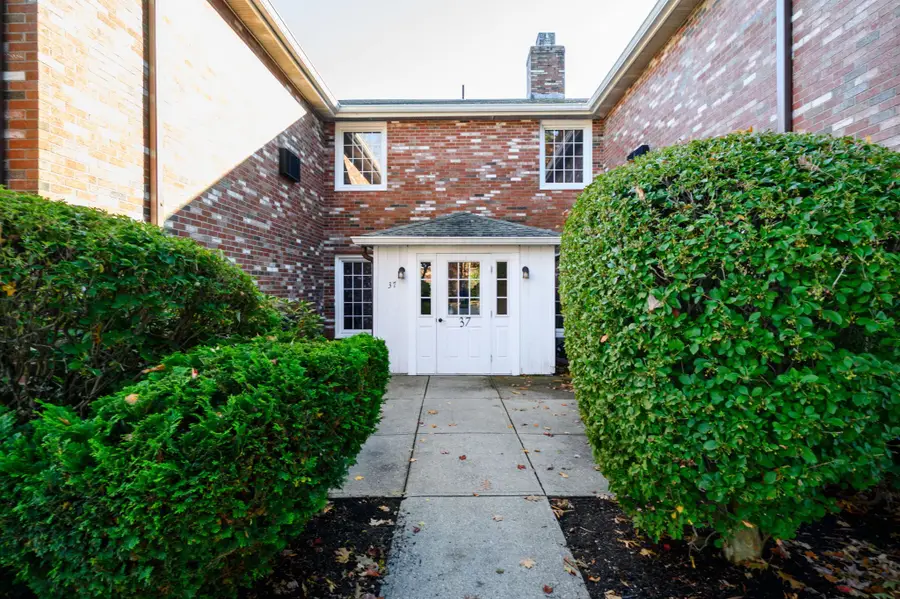 37 Fountain Ln #14, Weymouth, MA 02190 - #2