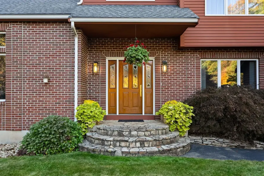 247 Riverlin St, Millbury, MA 01527 - #2