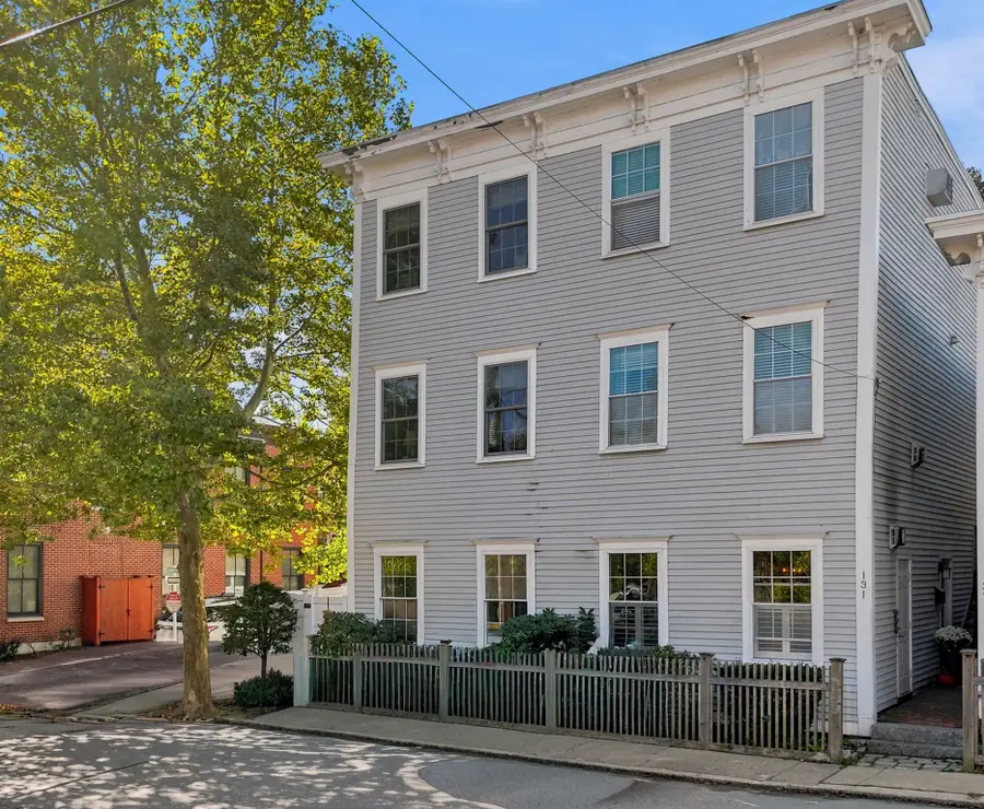 131 Merrimac St #1, Newburyport, MA 01950 - #3