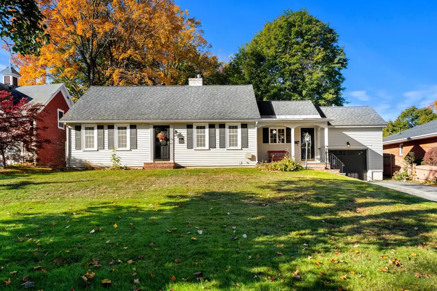 20 Rivercliff Rd, Lowell, MA 01852 - #2