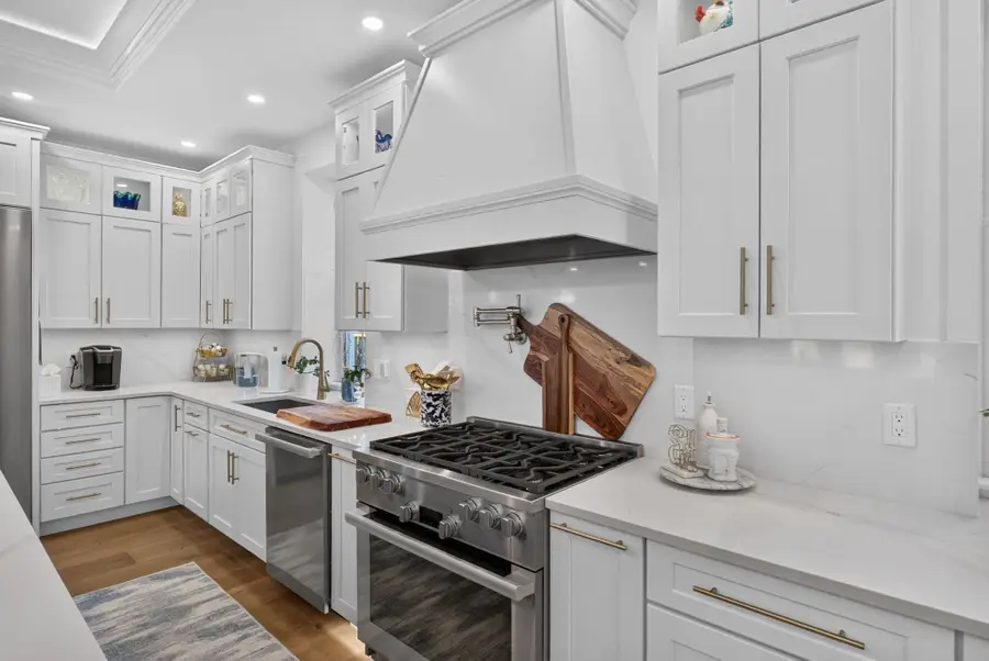 18 Morningside Dr, Topsfield, MA 01983 - #3
