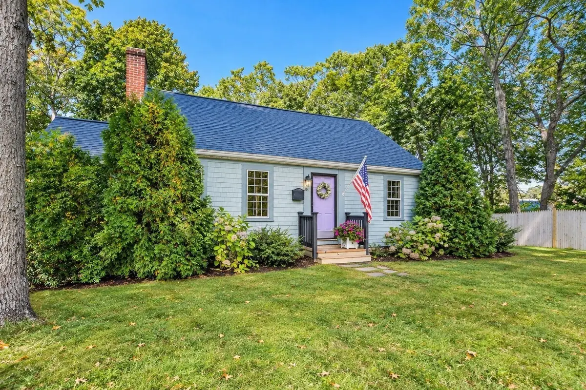 28 Annette Ave, East Falmouth, MA 02536 - #1