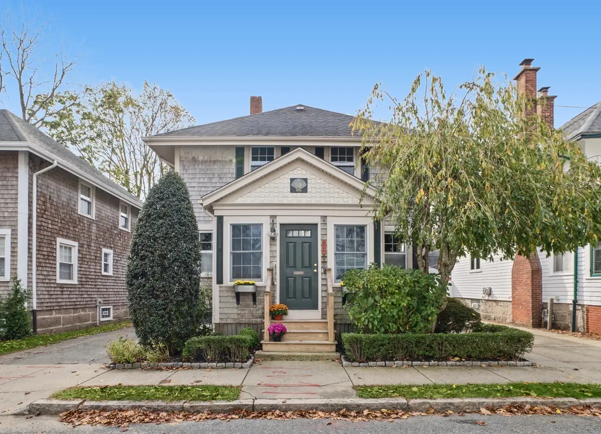 194 Clinton St, New Bedford, MA 02740 - #1