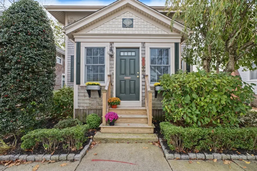 194 Clinton St, New Bedford, MA 02740 - #2