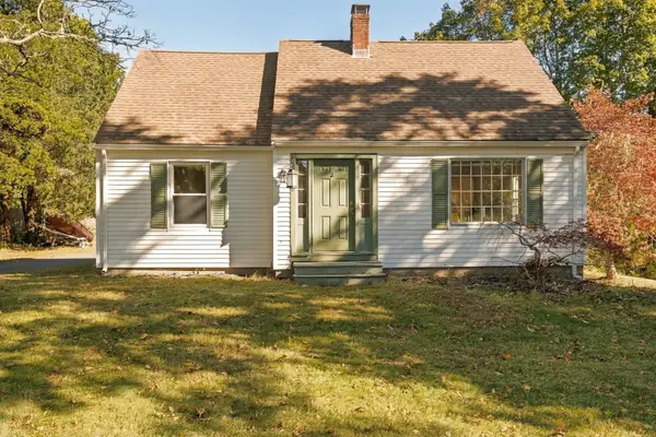 8 Crescent Road, Carver, MA 02330