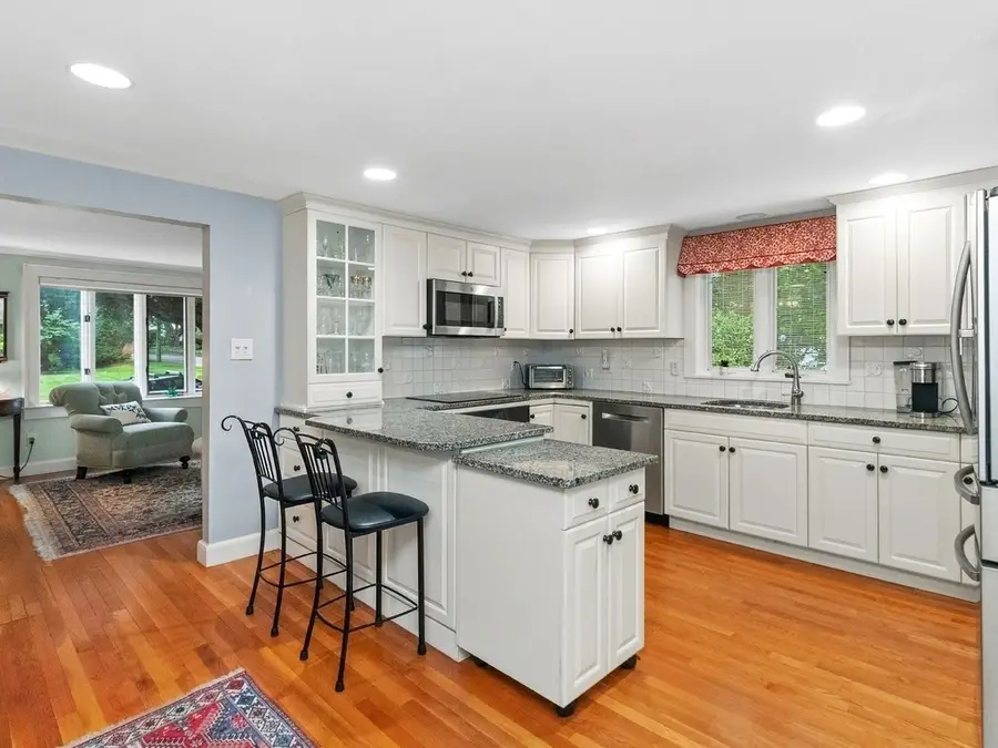28 Carver Road, Wellesley, MA 02481 - #3