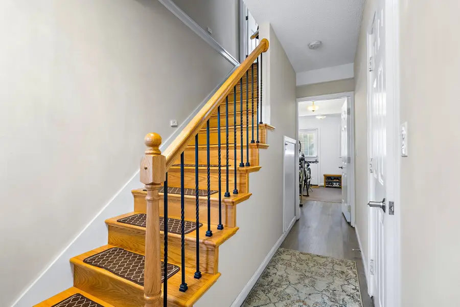 10 Eugene St #10, Lowell, MA 01852 - #3