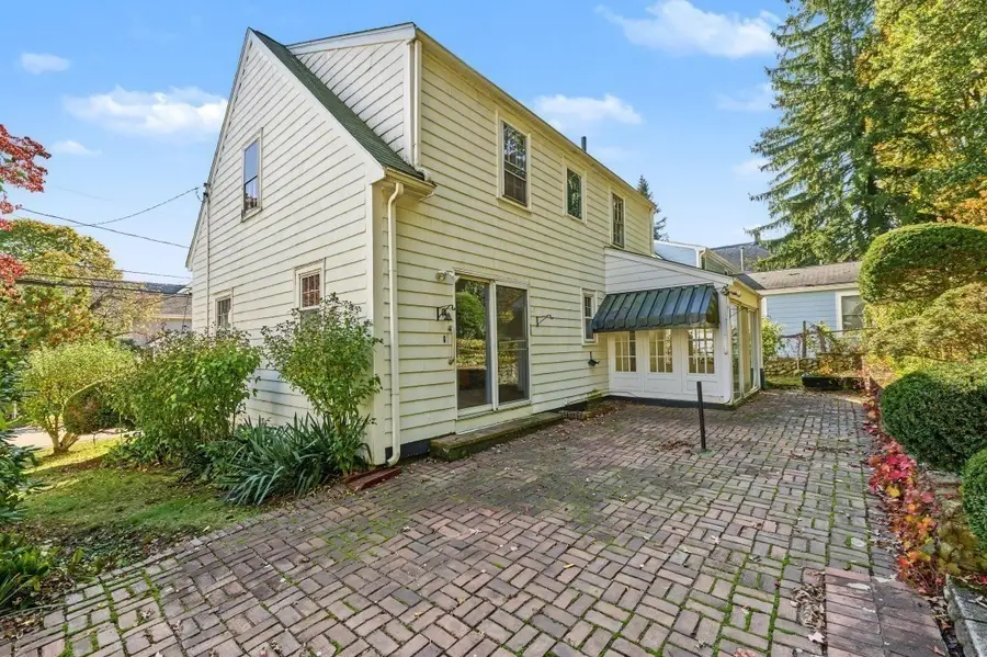 15 Cummings Rd, Newton Center, MA 02459 - #2