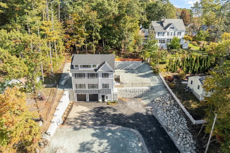 346 Rogers St, Lowell, MA 01852 - #2