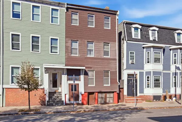 94 Chelsea St, Boston, MA 02128