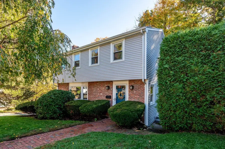 2 Margaret St, Canton, MA 02021 - #2