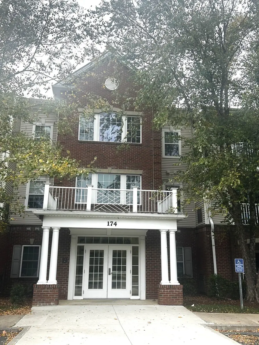 174 Haverhill Street #325, Andover, MA 01810 - #2