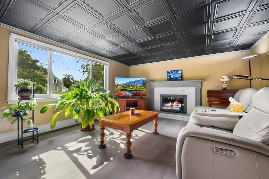 488 Main St, Harwich, MA 02645 - #3