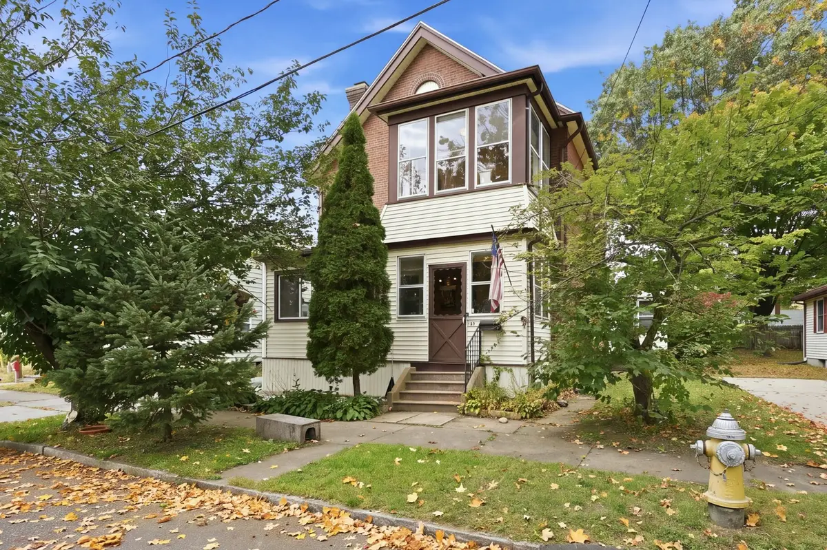 38 Worthy St, Springfield, MA 01104 - #1
