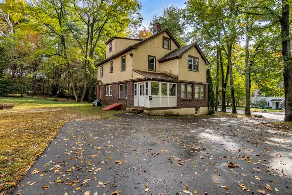 560 Salisbury, Worcester, MA 01609