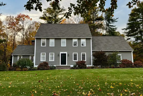 4 Brookside Ln, Sterling, MA 01564