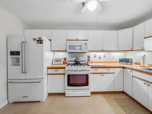 13 Dallas Dr #210, Dracut, MA 01826