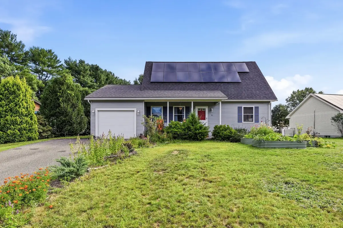 9 Sarah Ln, Belchertown, MA 01007 - #1