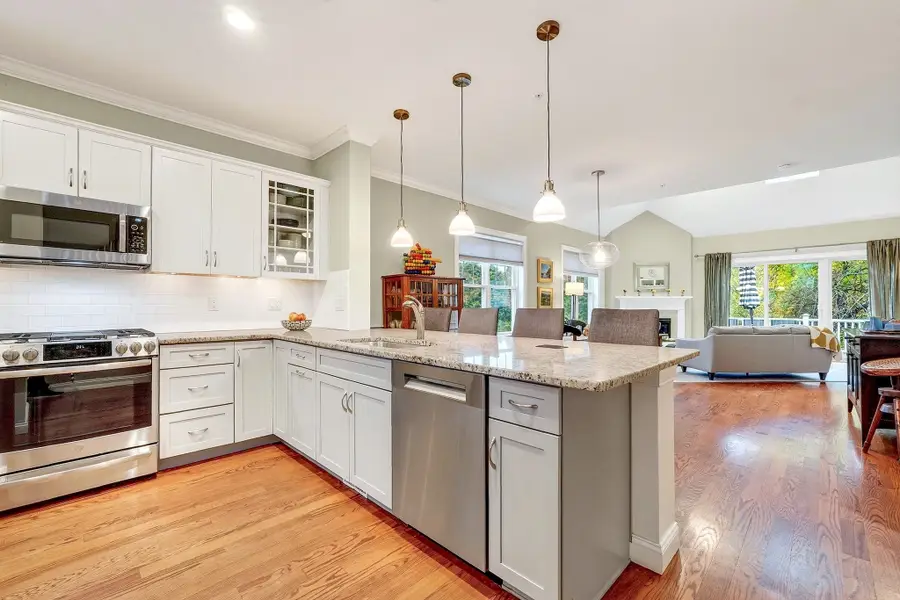 66 Evergreen Ave #66, Bedford, MA 01730 - #3