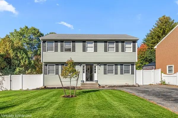 30 Constance Dr, Lowell, MA 01854