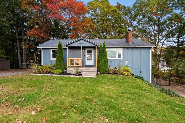 78 Cliff Drive, Freetown, MA 02702