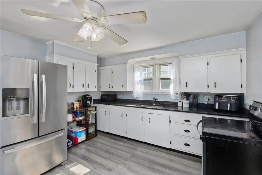 53 Seventeenth St, Lowell, MA 01850 - #3