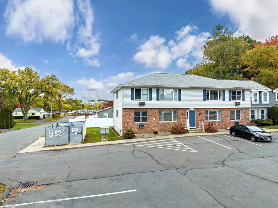 149 Dale St #R, Chicopee, MA 01020 - #3