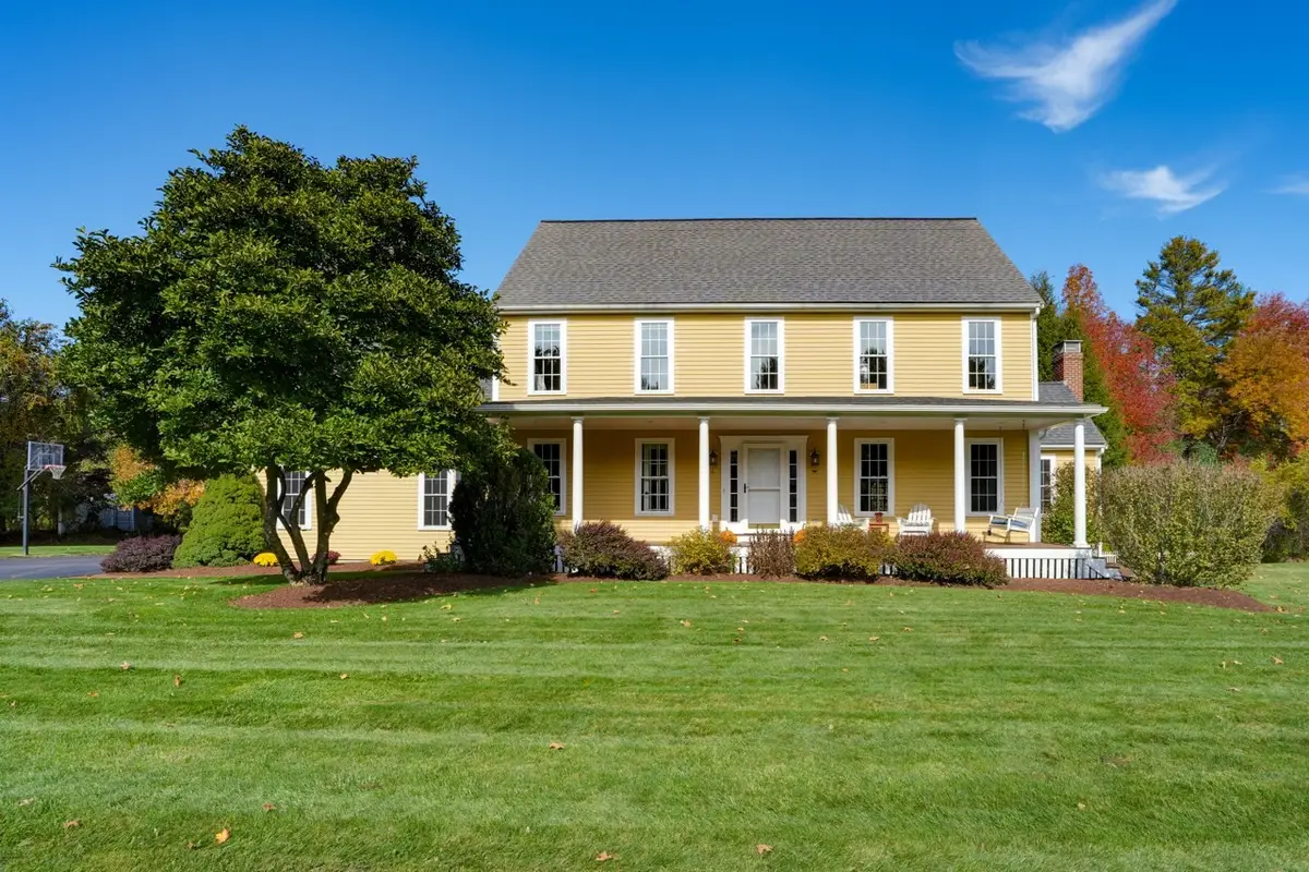 6 Beaver Brook Dr, Holliston, MA 01746 - #1