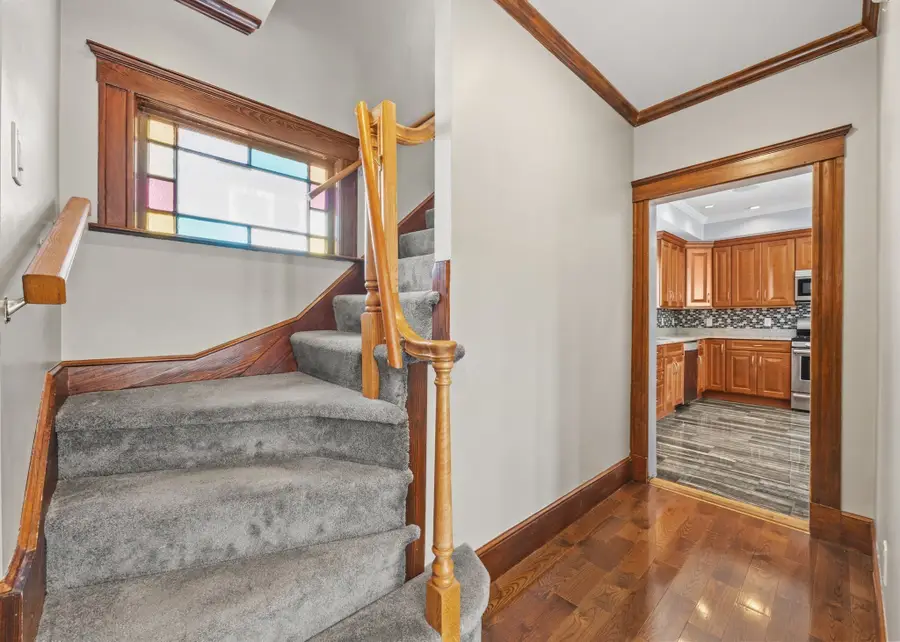 102 Hall Pl, Quincy, MA 02169 - #2