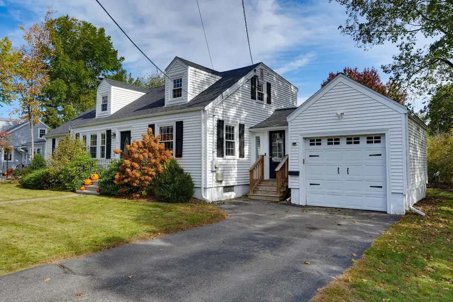15 Lowell Mason Rd, Medfield, MA 02052 - #2