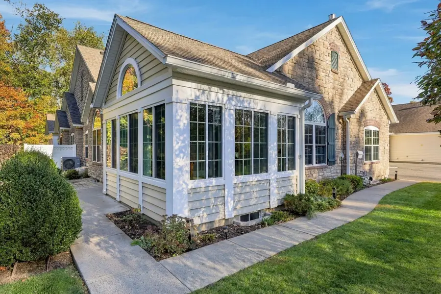 168 Stonybrook Way #168, South Hadley, MA 01075 - #2