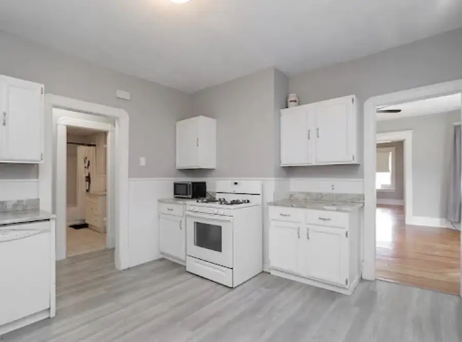 34 Nonotuck Ave, Chicopee, MA 01013 - #3