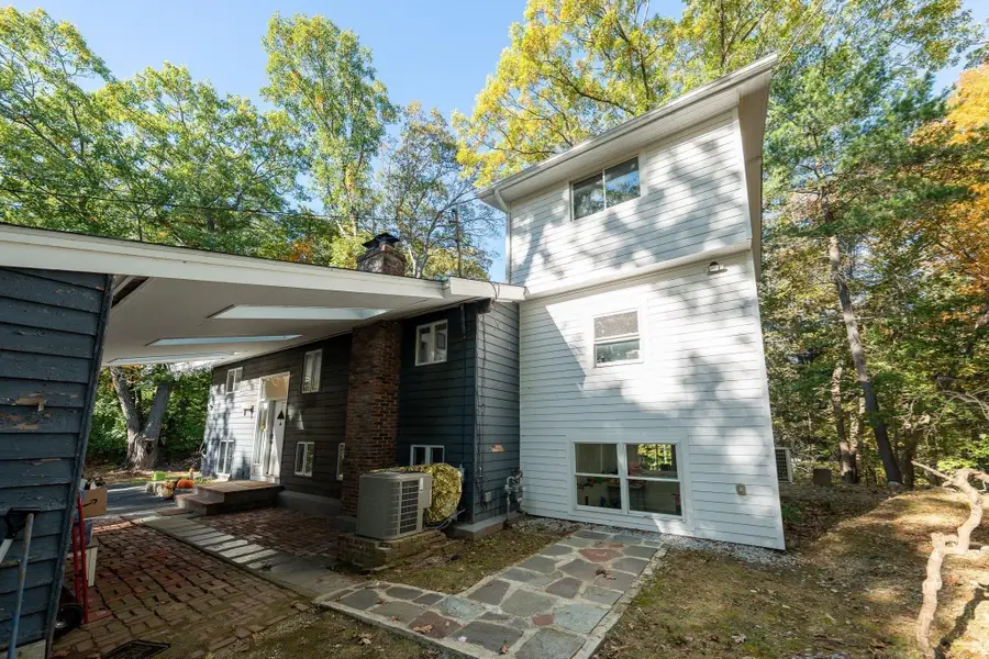6 Aqueduct Rd, Wayland, MA 01778 - #3