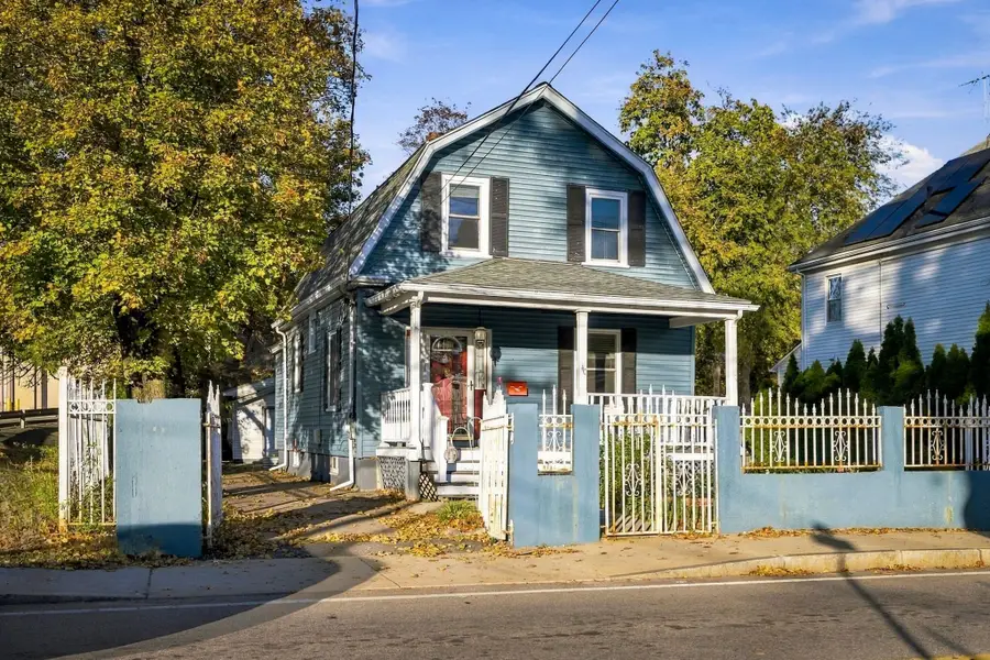 40 Beaver St, Framingham, MA 01702 - #3