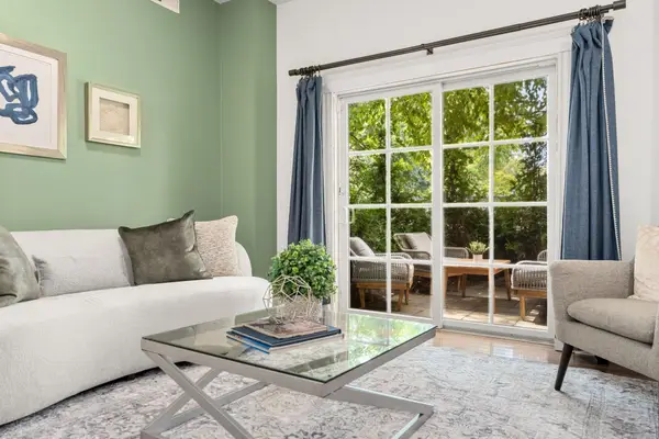 61 Bolton St #102, Cambridge, MA 02140