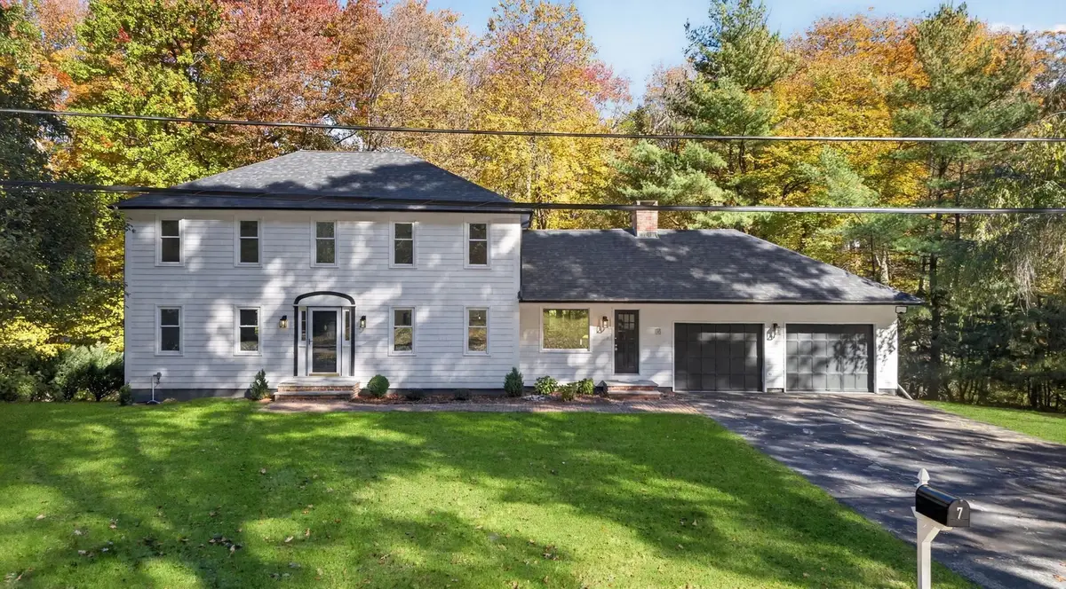 7 Hillcrest Dr, Chelmsford, MA 01824 - #1