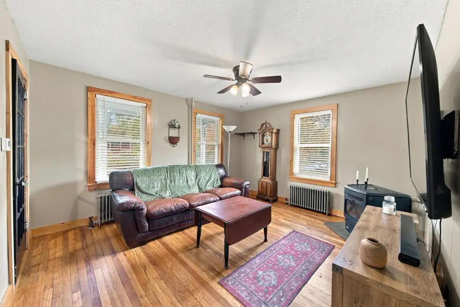 82 Ryan Rd, Northampton, MA 01062 - #3