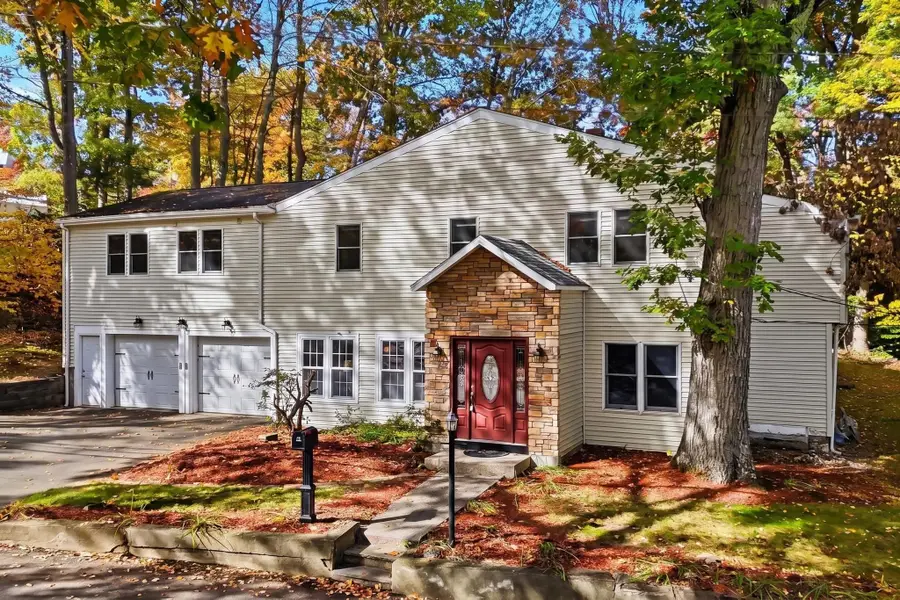 17 Pathwood Ave, Burlington, MA 01803 - #2