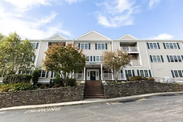 1 Lenox #111, Norwood, MA 02062