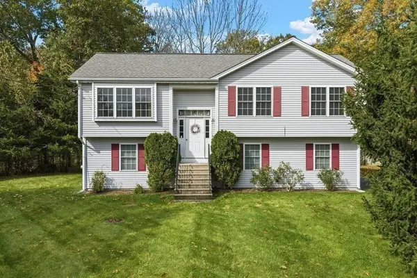 190 Winthrop St, Rehoboth, MA 02769