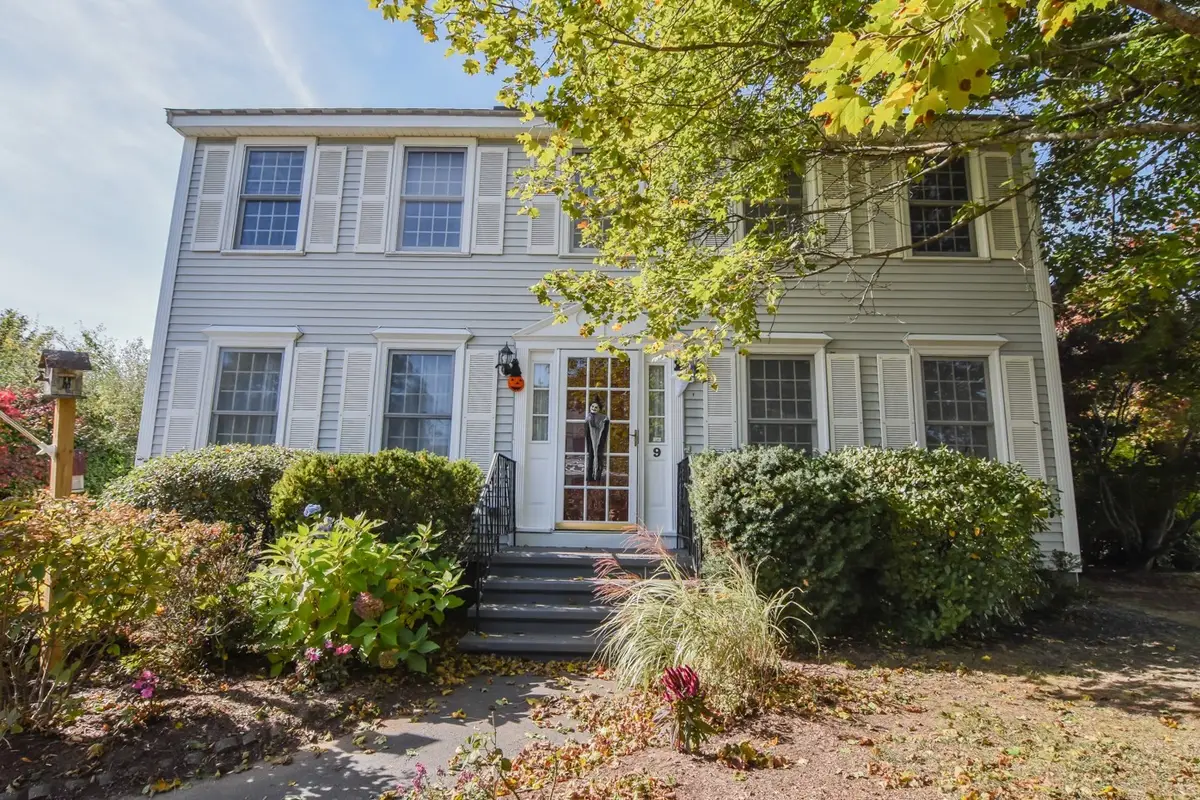 9 Wimbledon Crossing, Dracut, MA 01826 - #1
