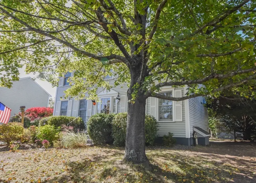 9 Wimbledon Crossing, Dracut, MA 01826 - #3