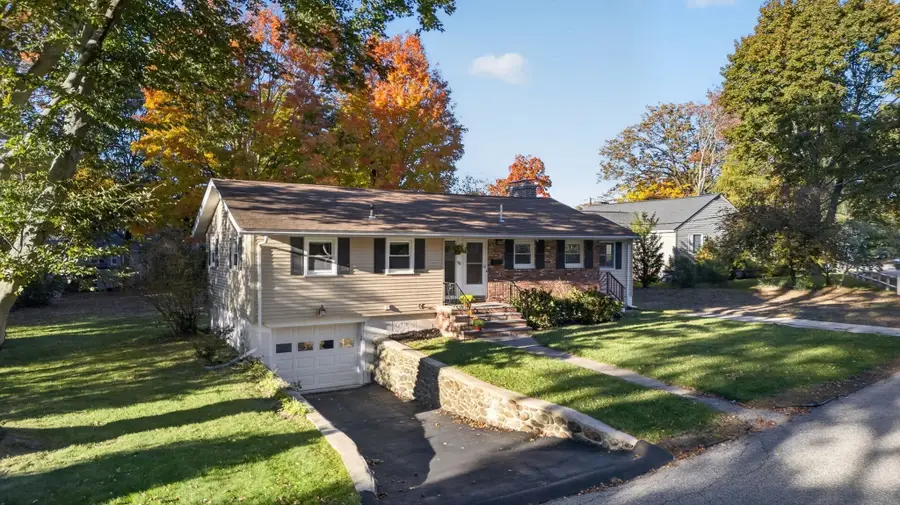 90 Woodstock St, North Andover, MA 01845 - #3