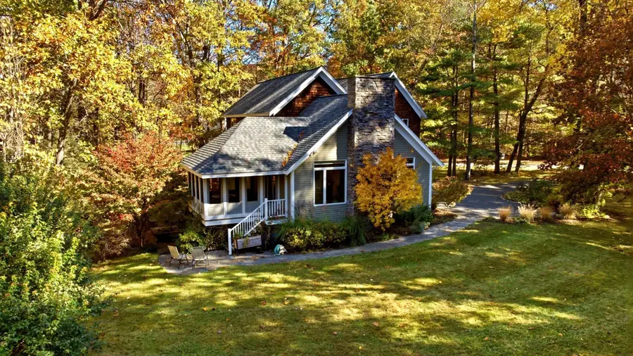 729 Park Hill Rd, Northampton, MA 01062 - #3