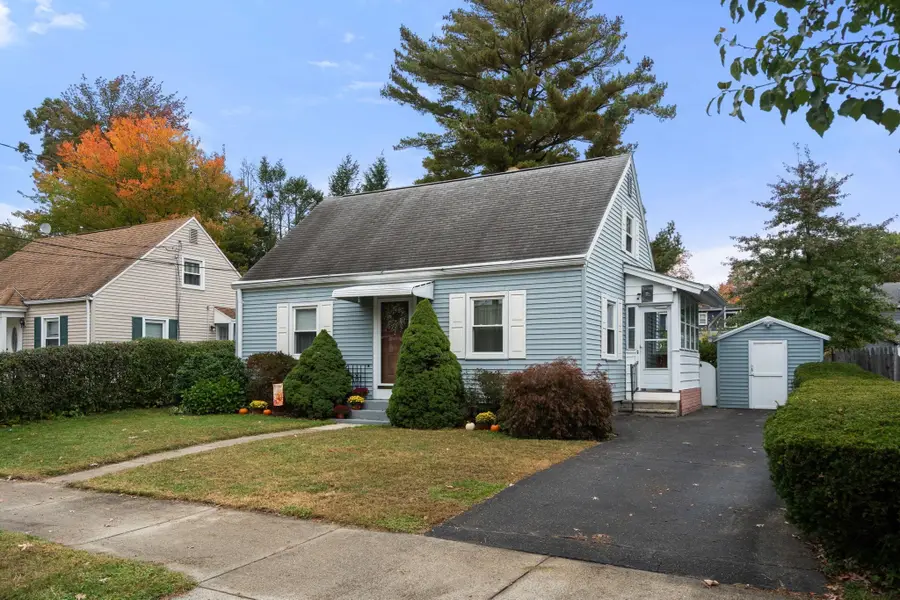 89 Eddy St, Springfield, MA 01104 - #3