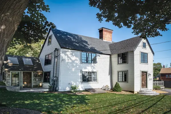 30 East St #1, Ipswich, MA 01938