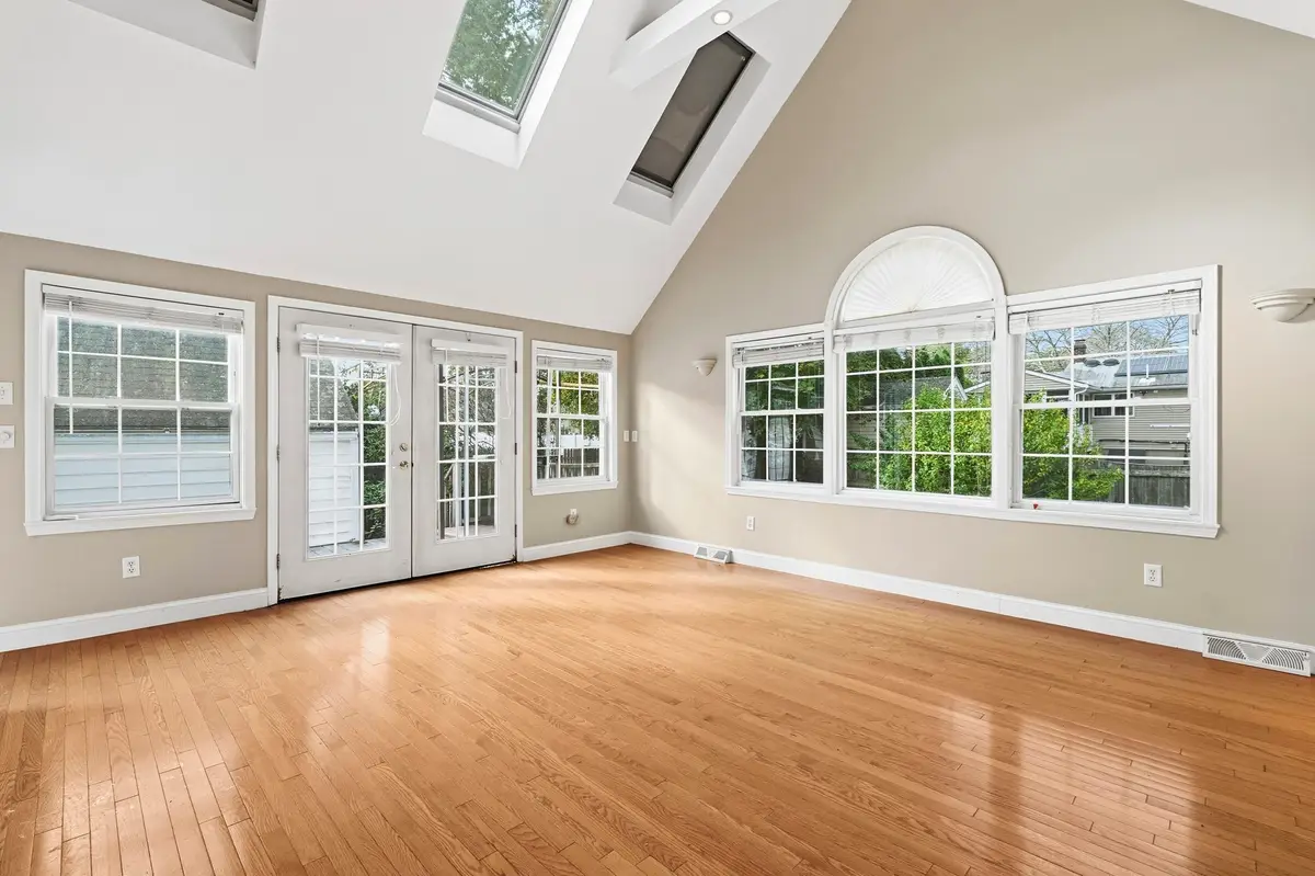 37 Jordan St, Beverly, MA 01915 - #1