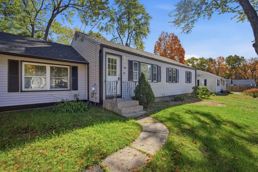 89 Juniper Dr, Springfield, MA 01119 - #3
