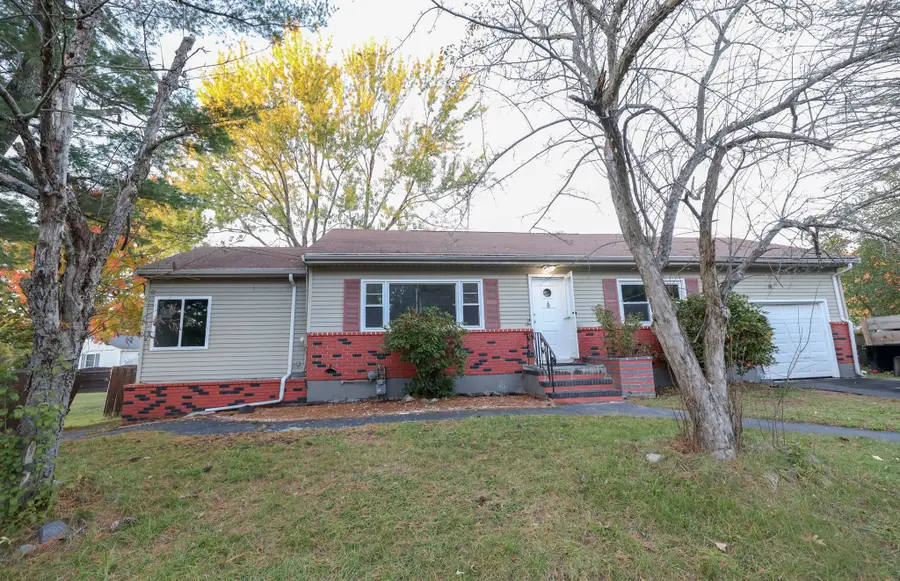 14 Janice Ave, Dracut, MA 01826 - #2