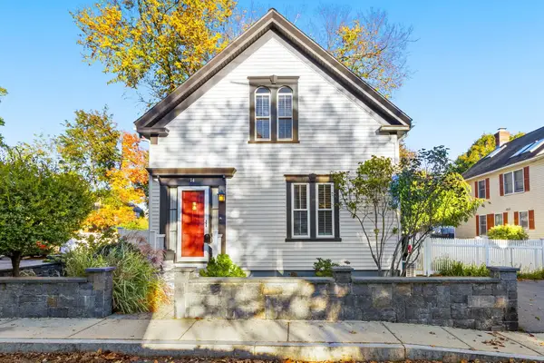 14 Maple Street, Natick, MA 01760